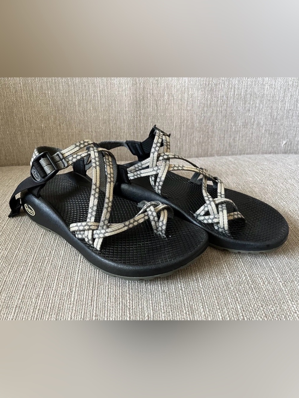Chaco Women’s ZX/2 Classic Sandals Black Gray Strappy Hiking Water Shoes Size 9